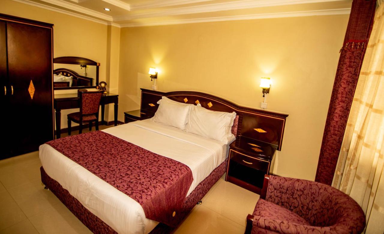דאר א-סאלאם Urban Rose Hotel & Apartments מראה חיצוני תמונה