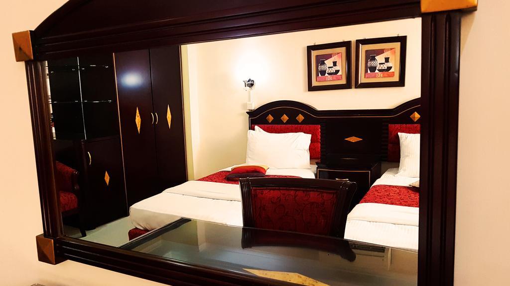 דאר א-סאלאם Urban Rose Hotel & Apartments מראה חיצוני תמונה